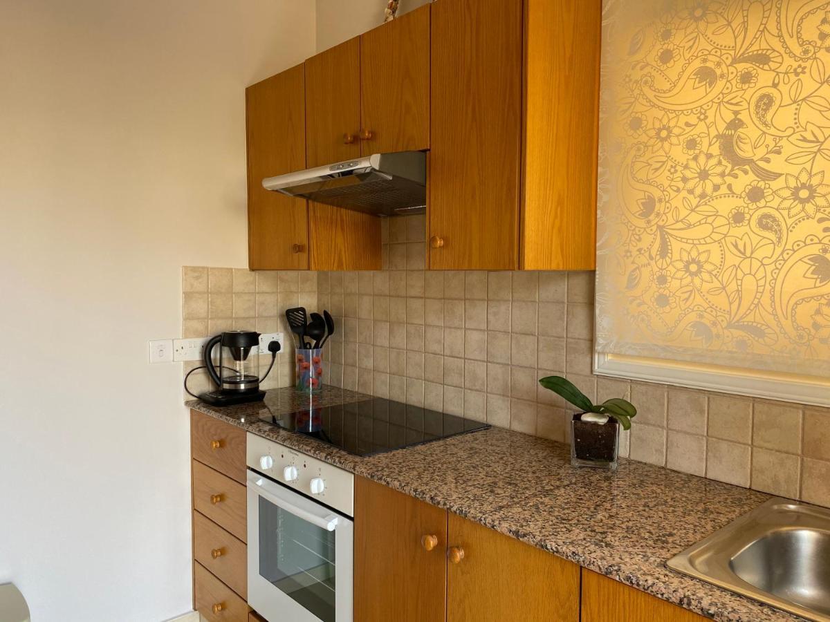 Holiday City Center Apartment Larnaca Exterior foto